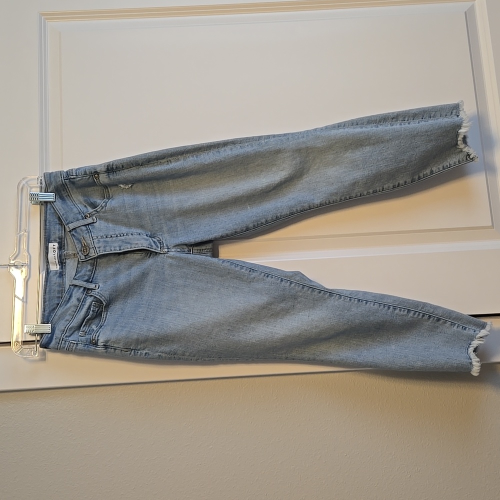 LOFT Women's 6 Curvy Skinny Crop Jeans in Light Blue